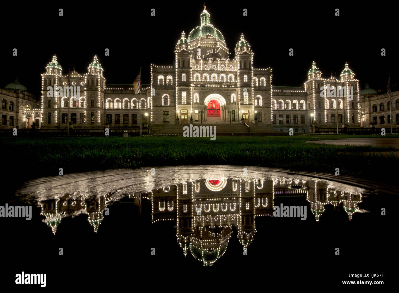 Les édifices du Parlement de la Colombie-Britannique dans la nuit - Victoria, île de Vancouver, Colombie-Britannique, Canada Banque D'Images