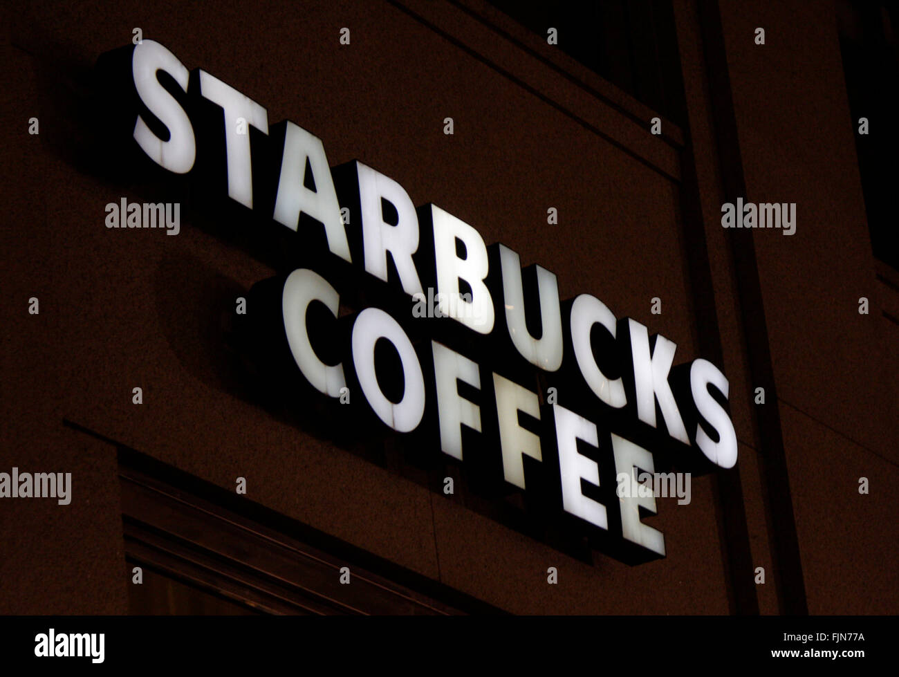 Markenname : 'Starbucks Coffee', Berlin. Banque D'Images