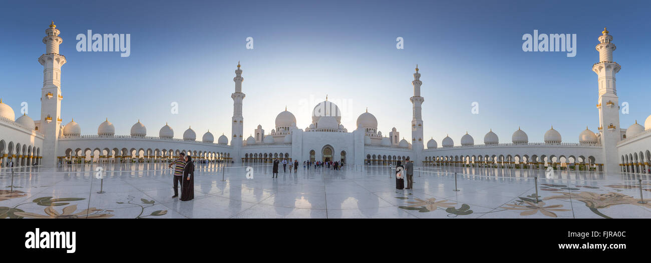 La Mosquée Sheikh Zayed, la Grande Mosquée Sheikh Zayed, à Abu Dhabi, l'Émirat d'Abu Dhabi, Émirats Arabes Unis Banque D'Images