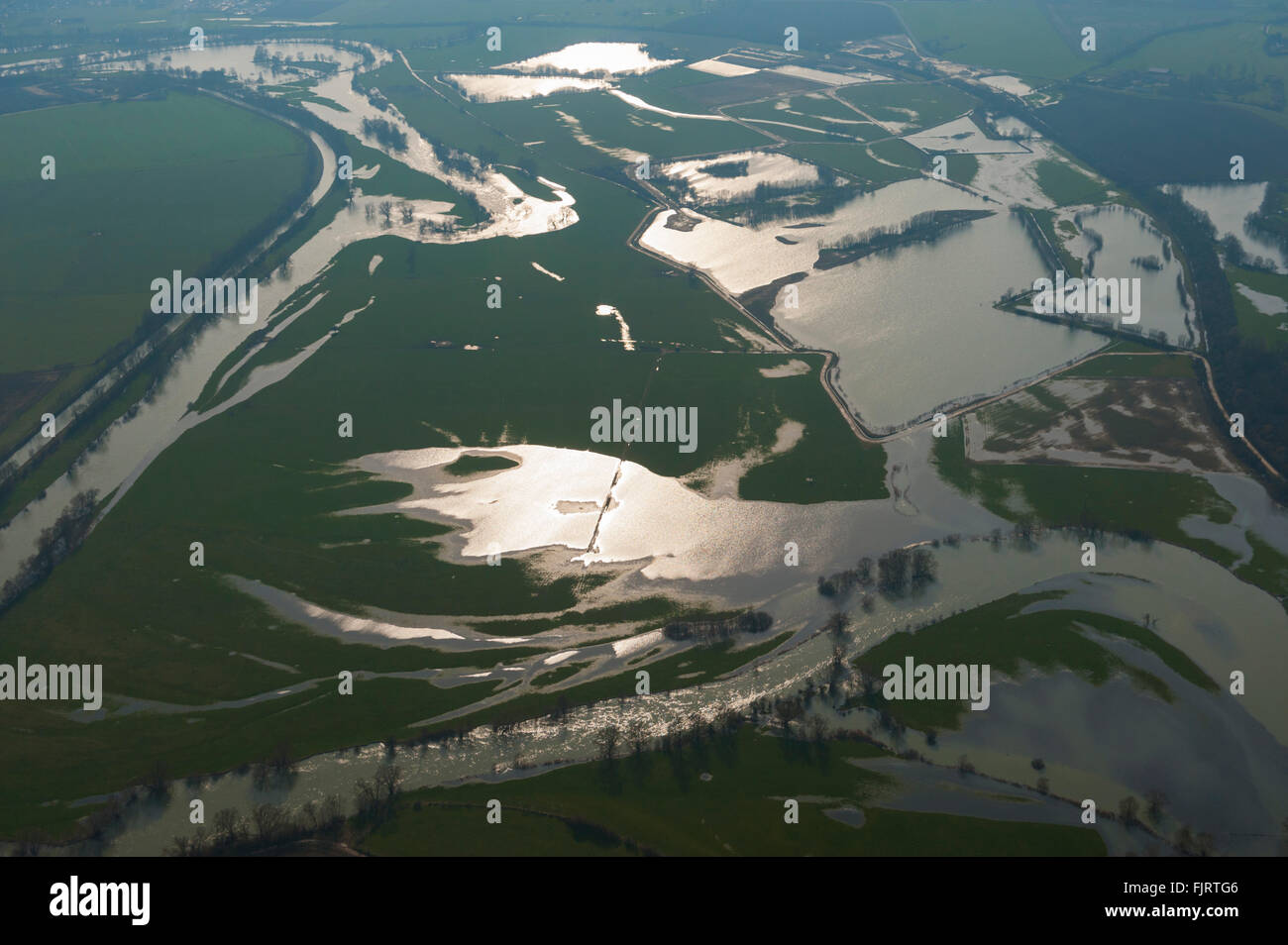 Meuse (55), Verdun, crue de la rivière Meuse en hiver (vue aerienne) // France, Meuse (55), l'inondation de la rivière Meuse (vue aérienne) Banque D'Images