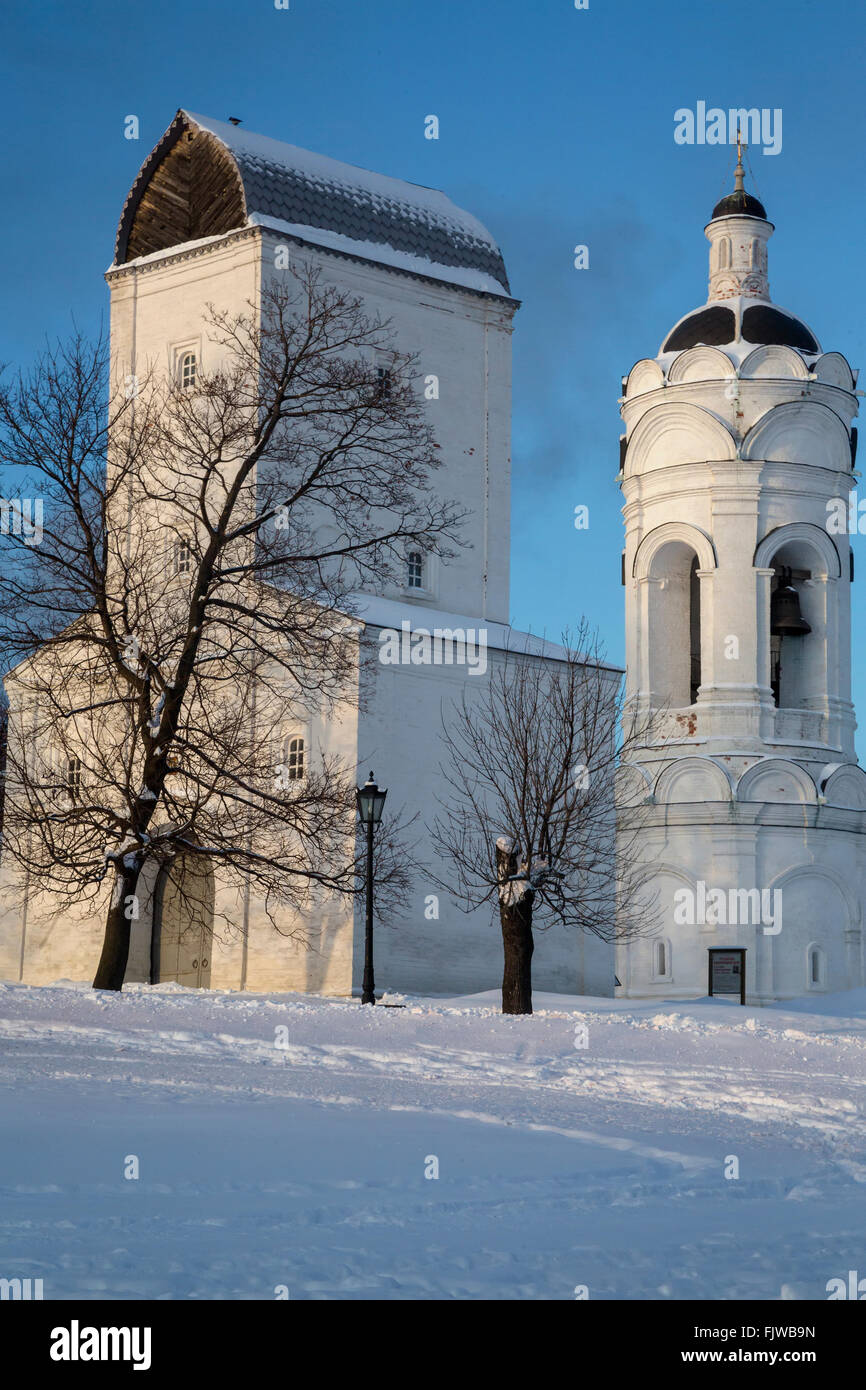Vue de Saint George Bell Tower Manor en Kolomenskoe dans la ville de Moscou, Russie Banque D'Images