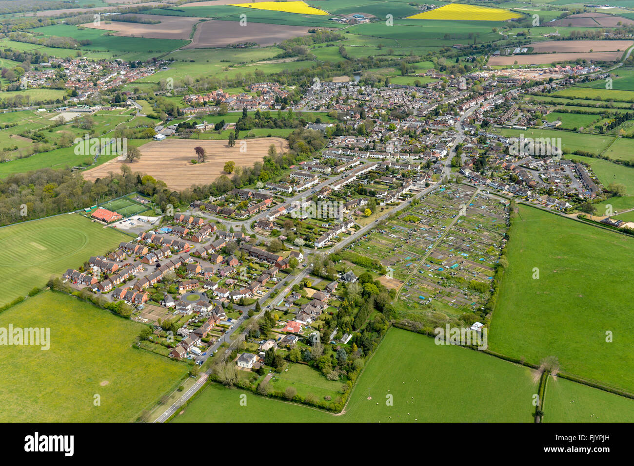 Une vue aérienne du village de Wolston et entourant la campagne du Warwickshire Banque D'Images