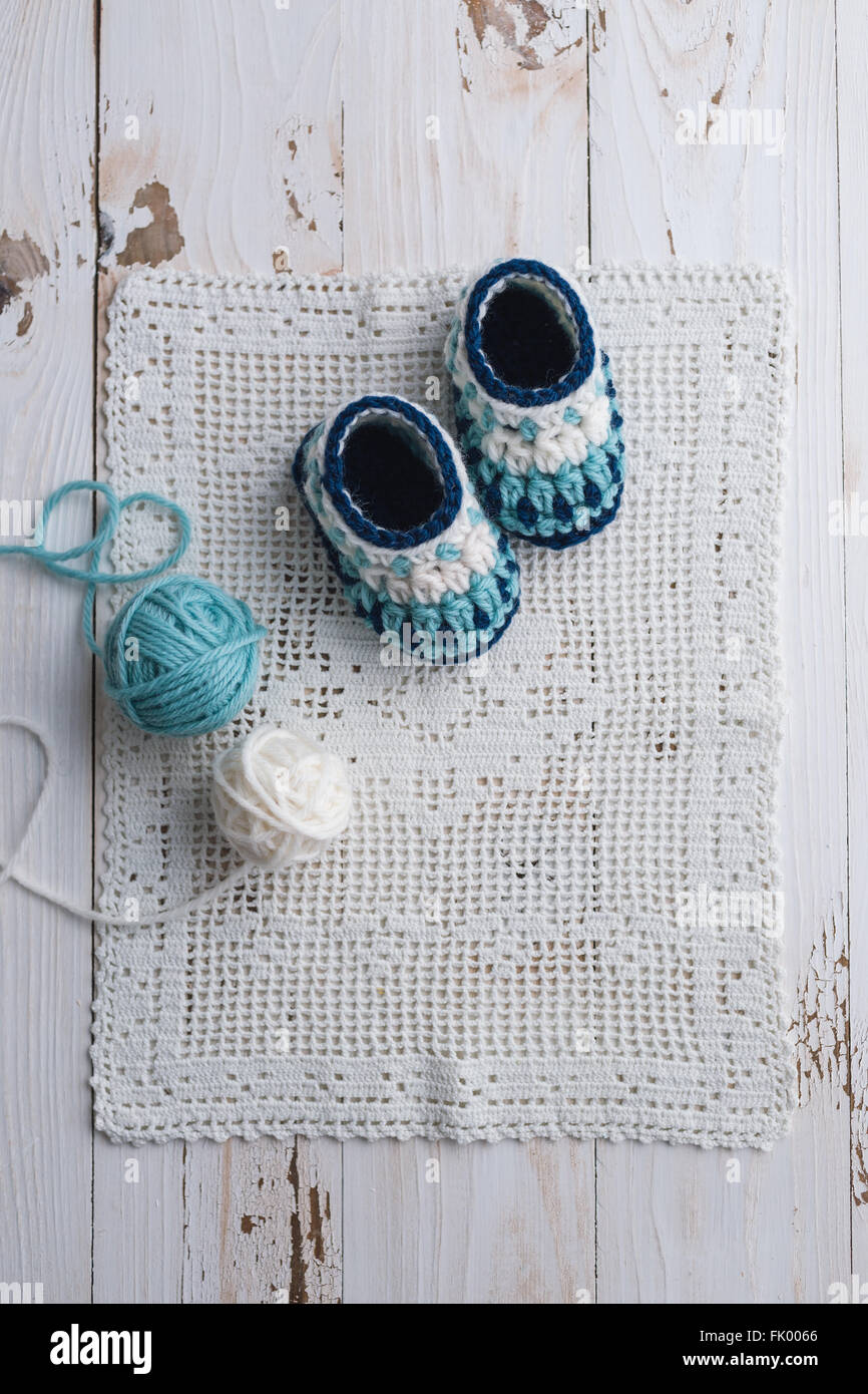 Chaussons Pour Bebe Au Crochet Photo Stock Alamy Chaussons Pour Bebe Au Crochet Photo Stock Alamy