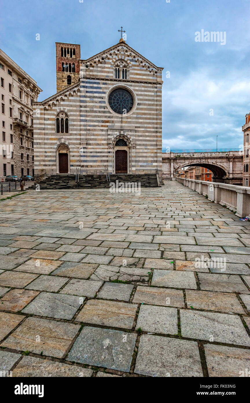 Italie Ligurie Gênes Via XX Settembre l'église de Santo Stefano Banque D'Images