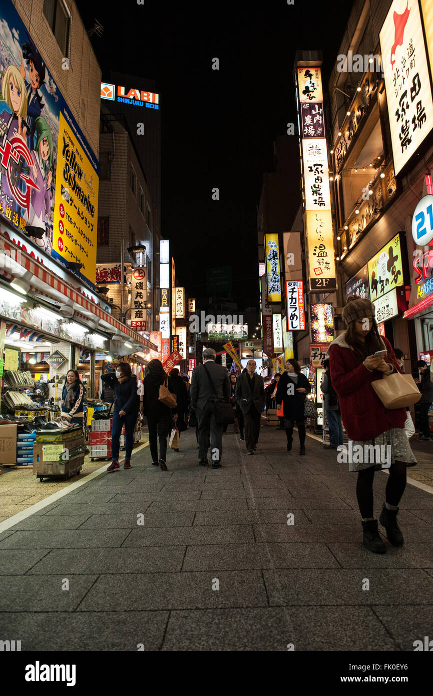 La nuit à Shinjuku, Tokyo Banque D'Images