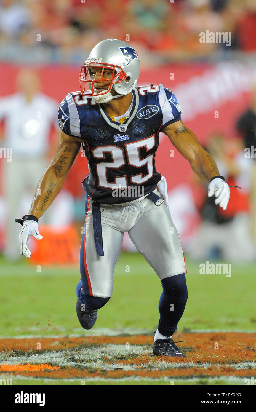 18 août 2011 - Tampa, Floride, USA - New England Patriots coffre Pat Chung (25) pendant les tapotements match contre les Tampa Bay Buccaneers chez Raymond James Stadium le 18 août 2011 à Tampa, Floride..ZUMA Press/Scott A. Miller. (Crédit Image : © Scott A. Miller via Zuma sur le fil) Banque D'Images