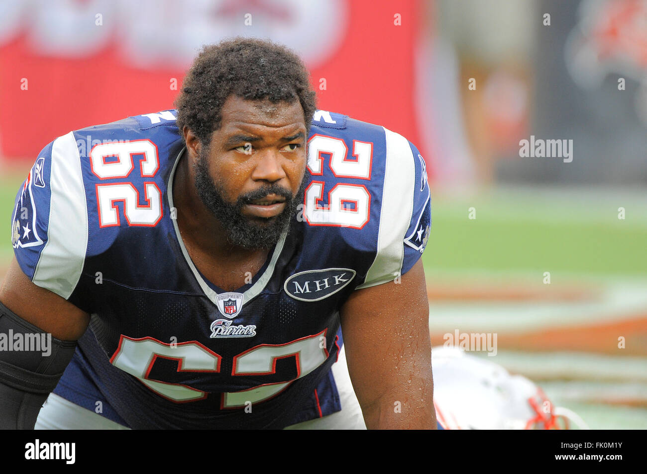 Tampa, Floride, USA. Août 18, 2011. New England Patriots center Ryan Wendell (62) pendant les tapotements match contre les Tampa Bay Buccaneers chez Raymond James Stadium le 18 août 2011 à Tampa, Fla.ZUMA Press/Scott A. Miller. © Scott A. Miller/ZUMA/Alamy Fil Live News Banque D'Images