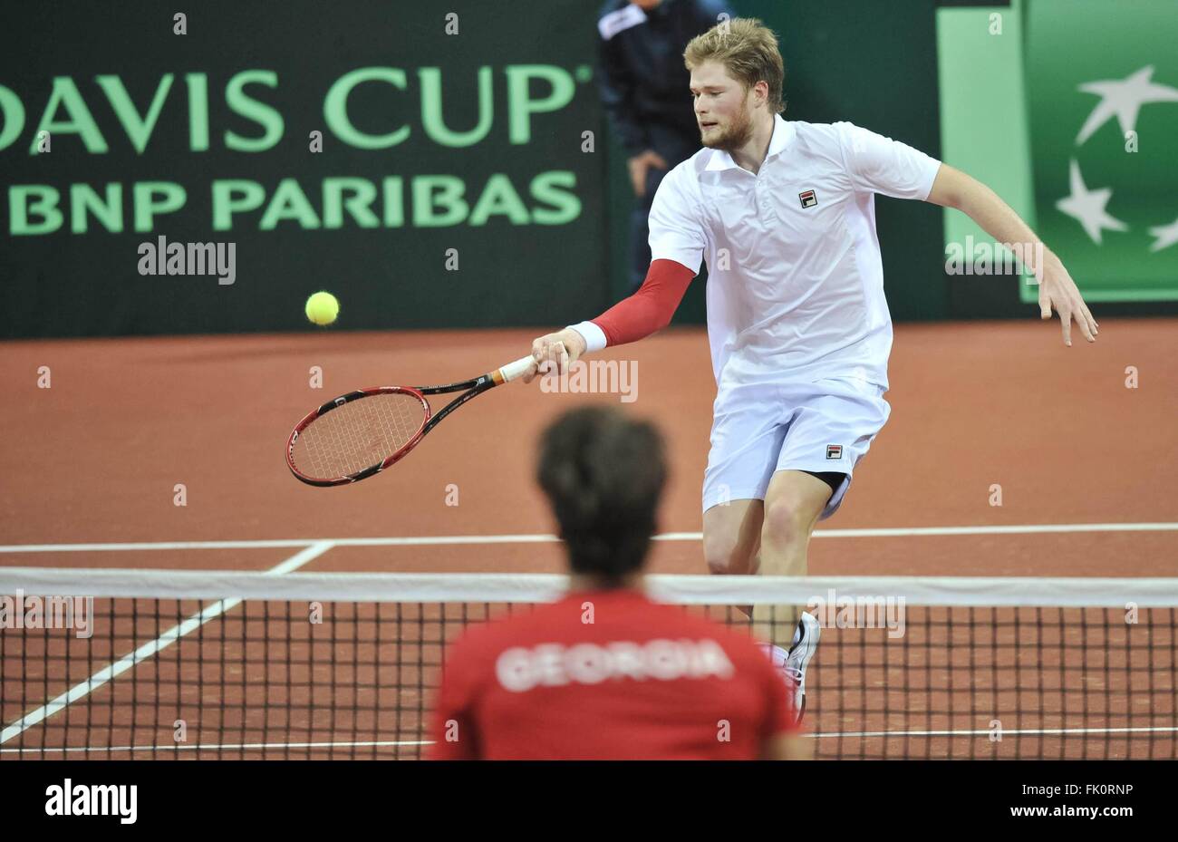 Tbilissi, Géorgie. 4e Mar, 2016. Sicsgaard chrétienne de Danemark en compétition pendant le match entre la Géorgie et le Danemark dans le groupe II match de la Coupe Davis 2016 à Tbilissi, capitale de la Géorgie, le 4 mars 2016. Le Danemark a remporté 2:0. Tamuna © Kulumbegashvili/Xinhua/Alamy Live News Banque D'Images