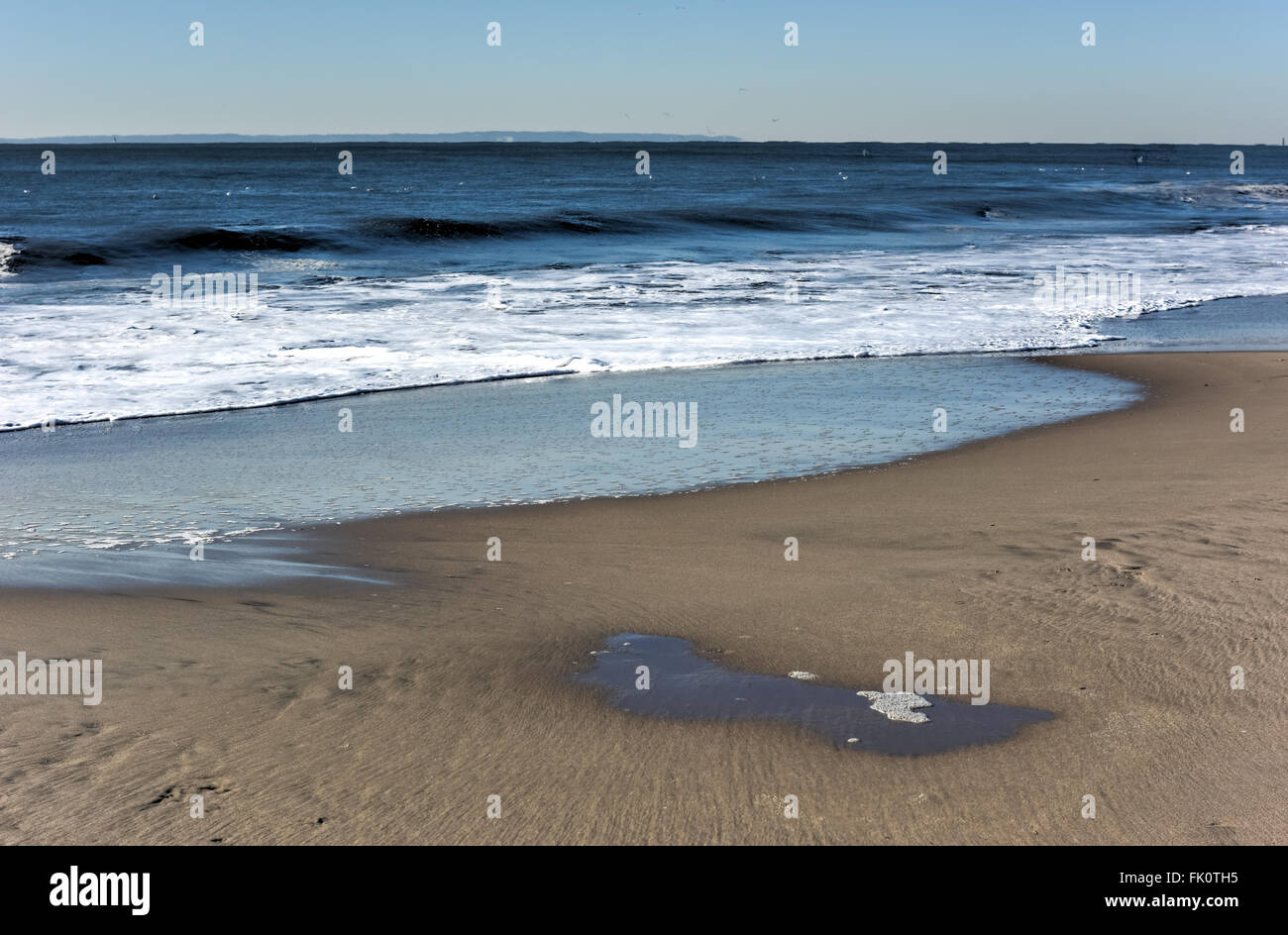 La plage de Coney Island à Brooklyn, New York après une importante tempête de neige. Banque D'Images