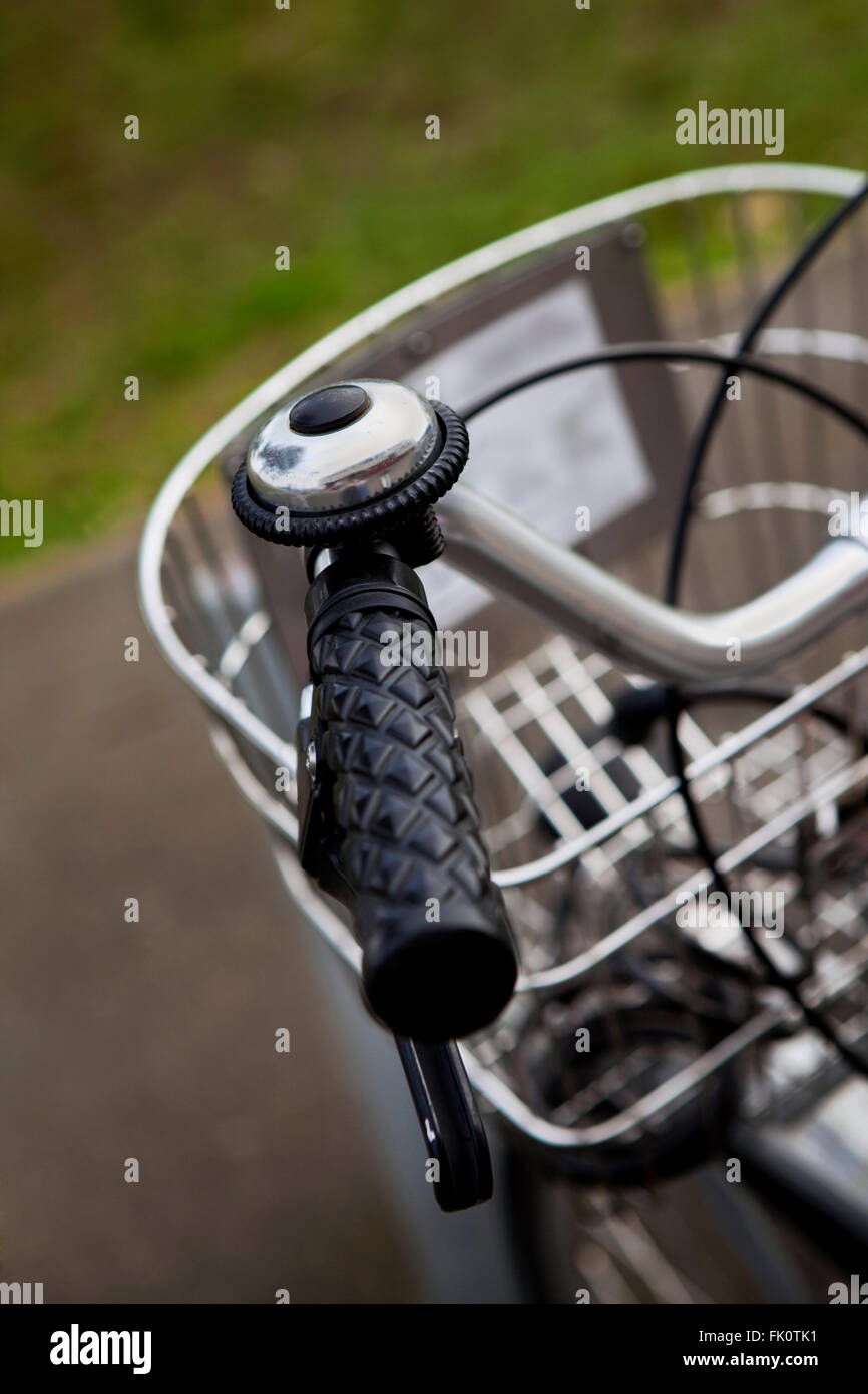 Close up d'un porte-bagages et de la corne de l'un vélo Banque D'Images