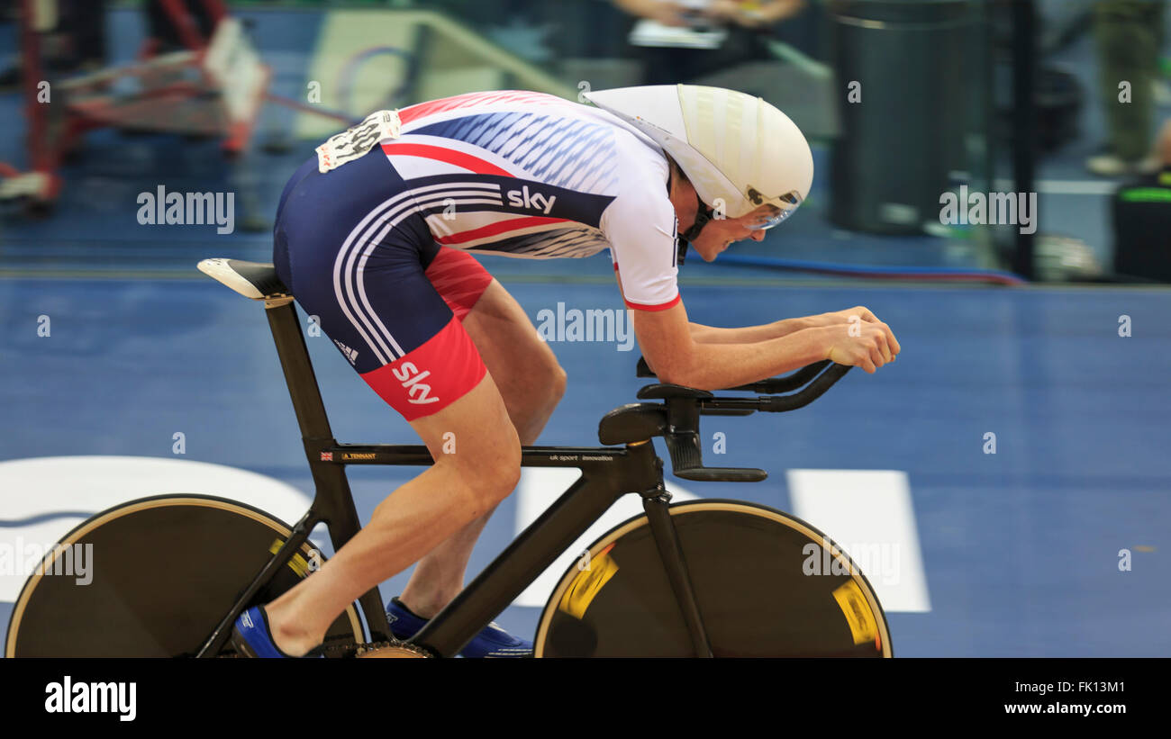 Londres, Royaume-Uni, le 4 mars 2016. 2016 UCI Cyclisme sur Piste Championnats du monde. La société britannique Andy Tennant placé 4ème dans la poursuite individuelle masculine la qualification pour mettre en place une médaille de Bronze final avec coéquipier Owain Doull, ce qu'il allait gagner. Credit : Clive Jones/Alamy Live News Banque D'Images