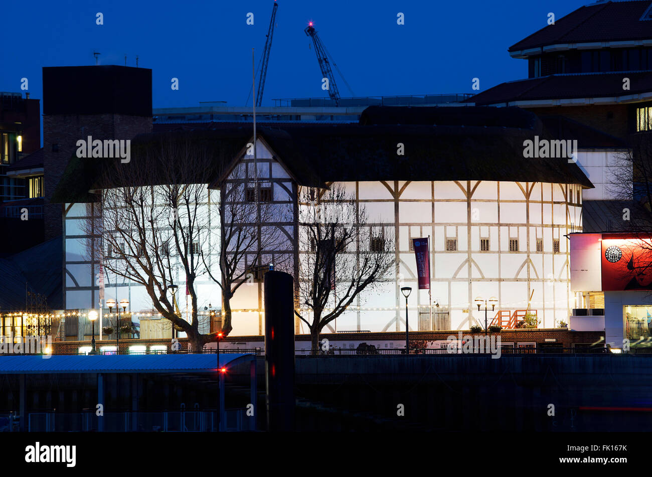 Londres - 3 mars 2016 : vue extérieure de Shakespeare's Globe Theatre, London, Southwark depuis 1997, conçu par Pentagram. Banque D'Images