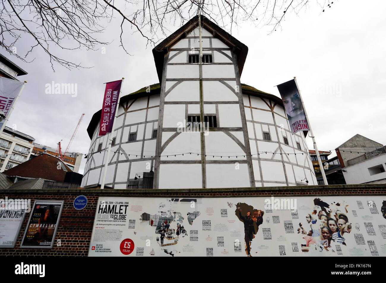 Londres - 3 mars 2016 : vue extérieure de Shakespeare's Globe Theatre, London, Southwark depuis 1997, conçu par Pentagram. Banque D'Images