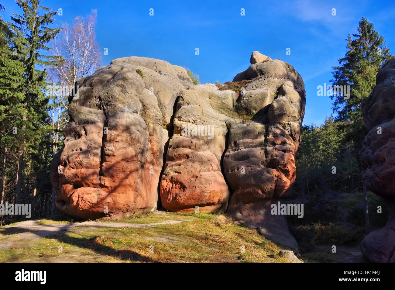 Kelchstein naturparkhotel Haus Hubertus bei Oybin - Calice Rock à Zittau montagnes près de Oybin Banque D'Images