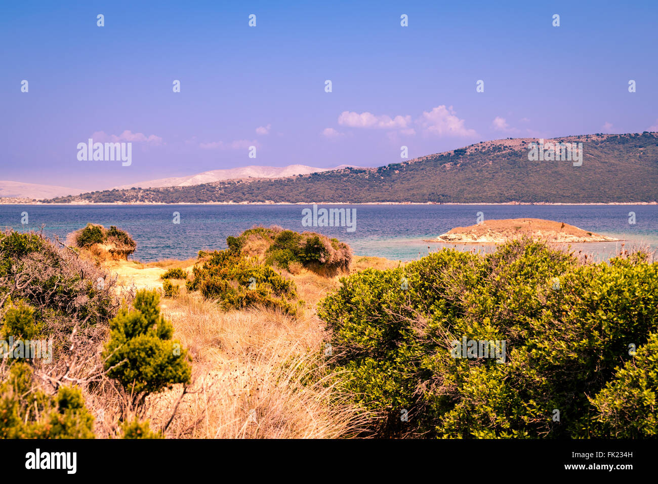 Les côtes et les eaux cristallines de l'île de Rab, Croatie. Banque D'Images