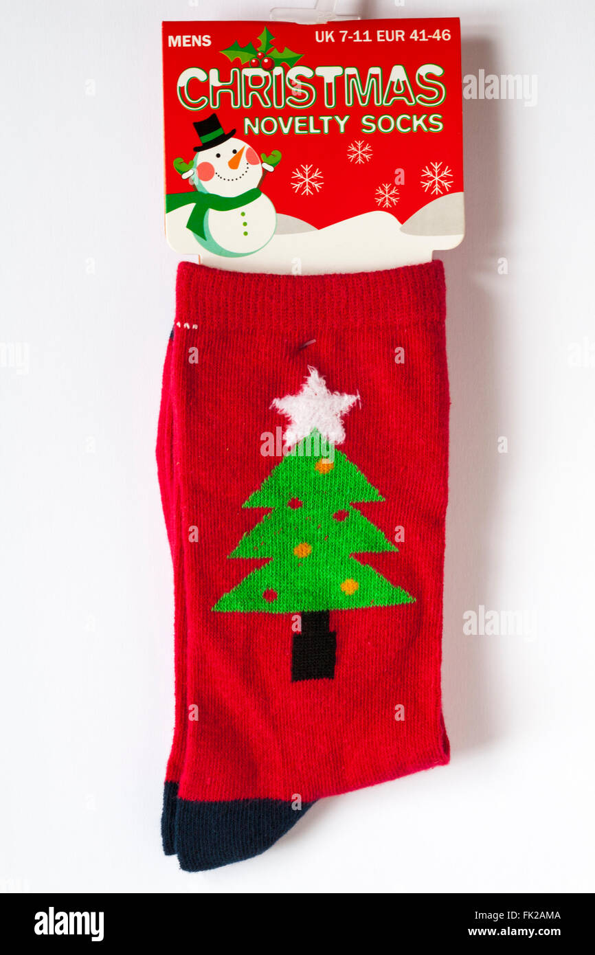 Nouveauté de Noël pour hommes - chaussettes paire de chaussettes de fête avec arbre de Noël sur Banque D'Images