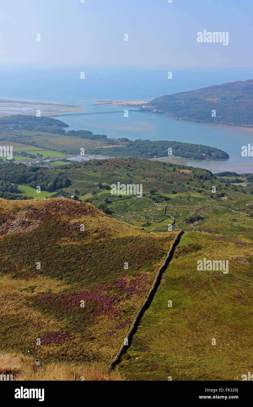 Vue sur Lac de Barmouth et Cregennan Cadair Idris Gwynedd au Pays de Galles Banque D'Images