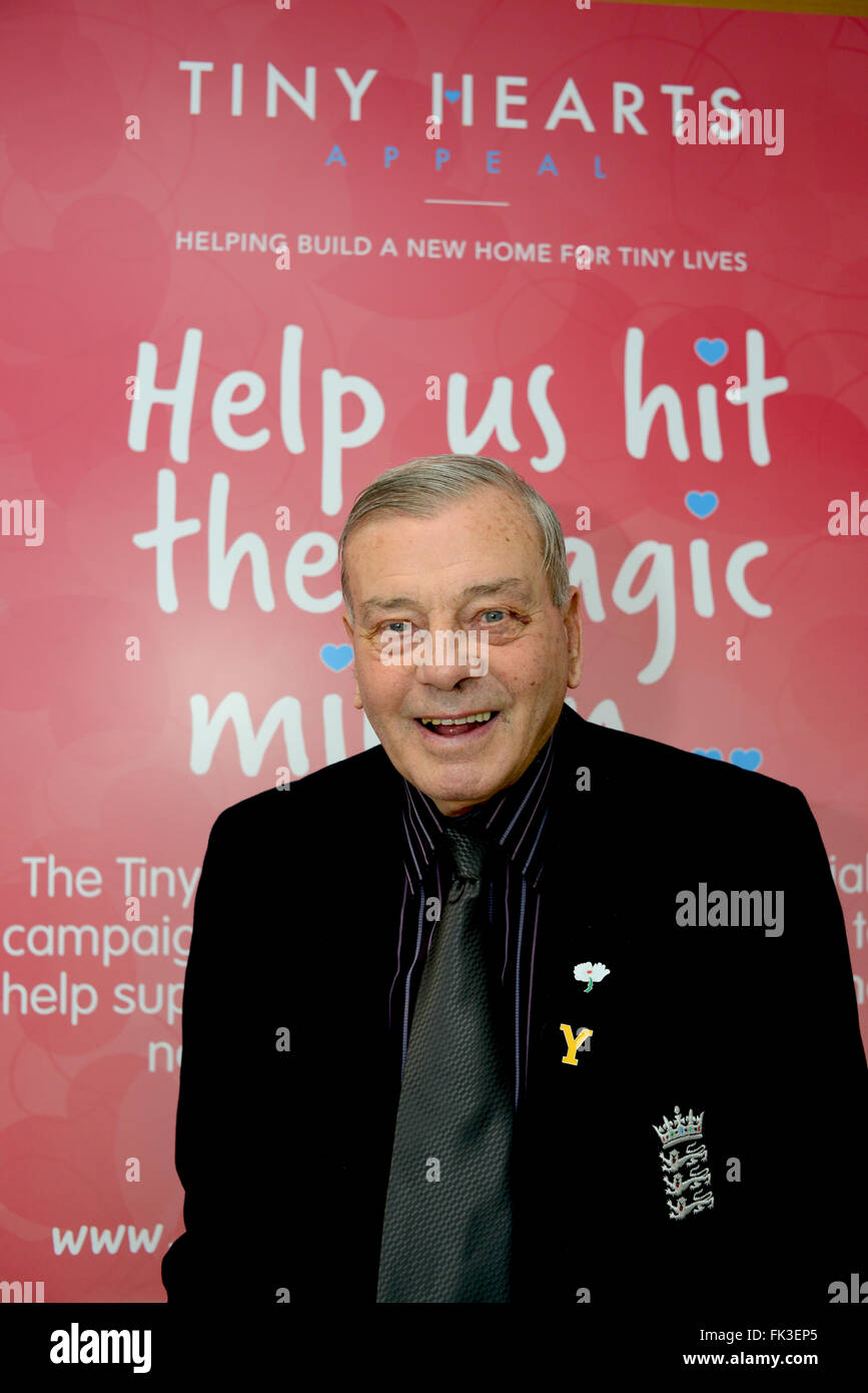 Harold 'Dickie' Bird à Barnsley, l'hôpital South Yorkshire, UK. Photo : Scott Bairstow/Alamy Banque D'Images