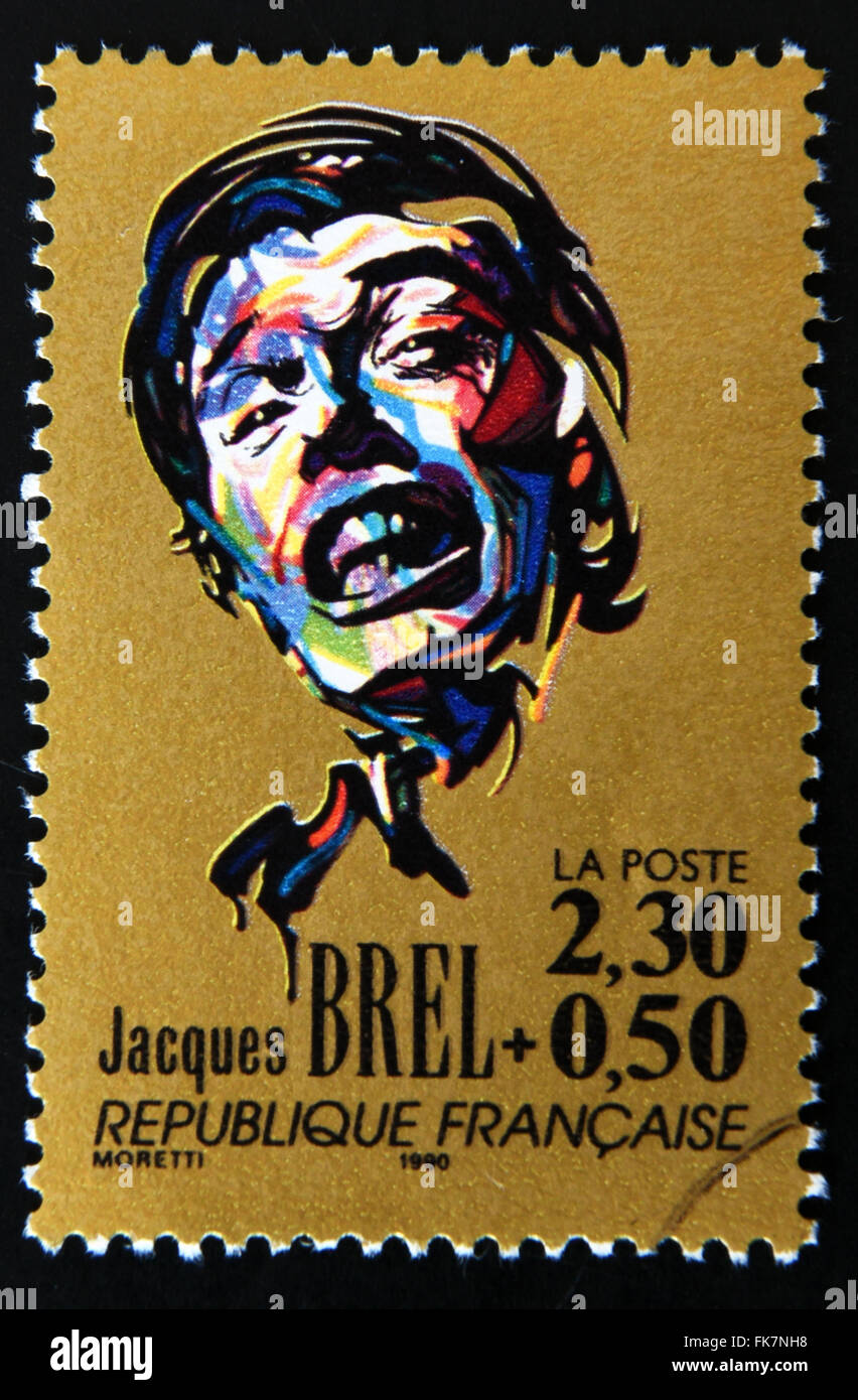 FRANCE - circa 1990 : timbre imprimé en France montre portrait de Jacques Brel, vers 1990. Banque D'Images