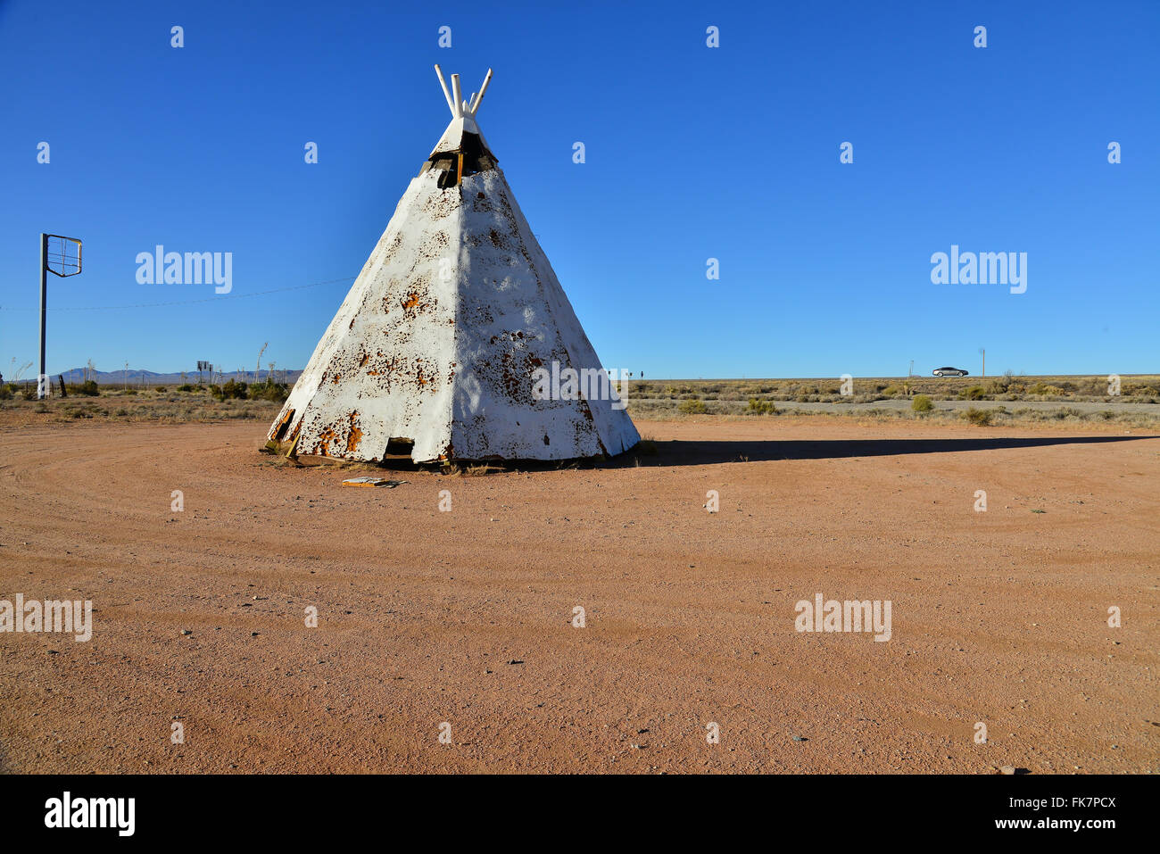 Fausse Route Tipi sur autoroute Banque D'Images