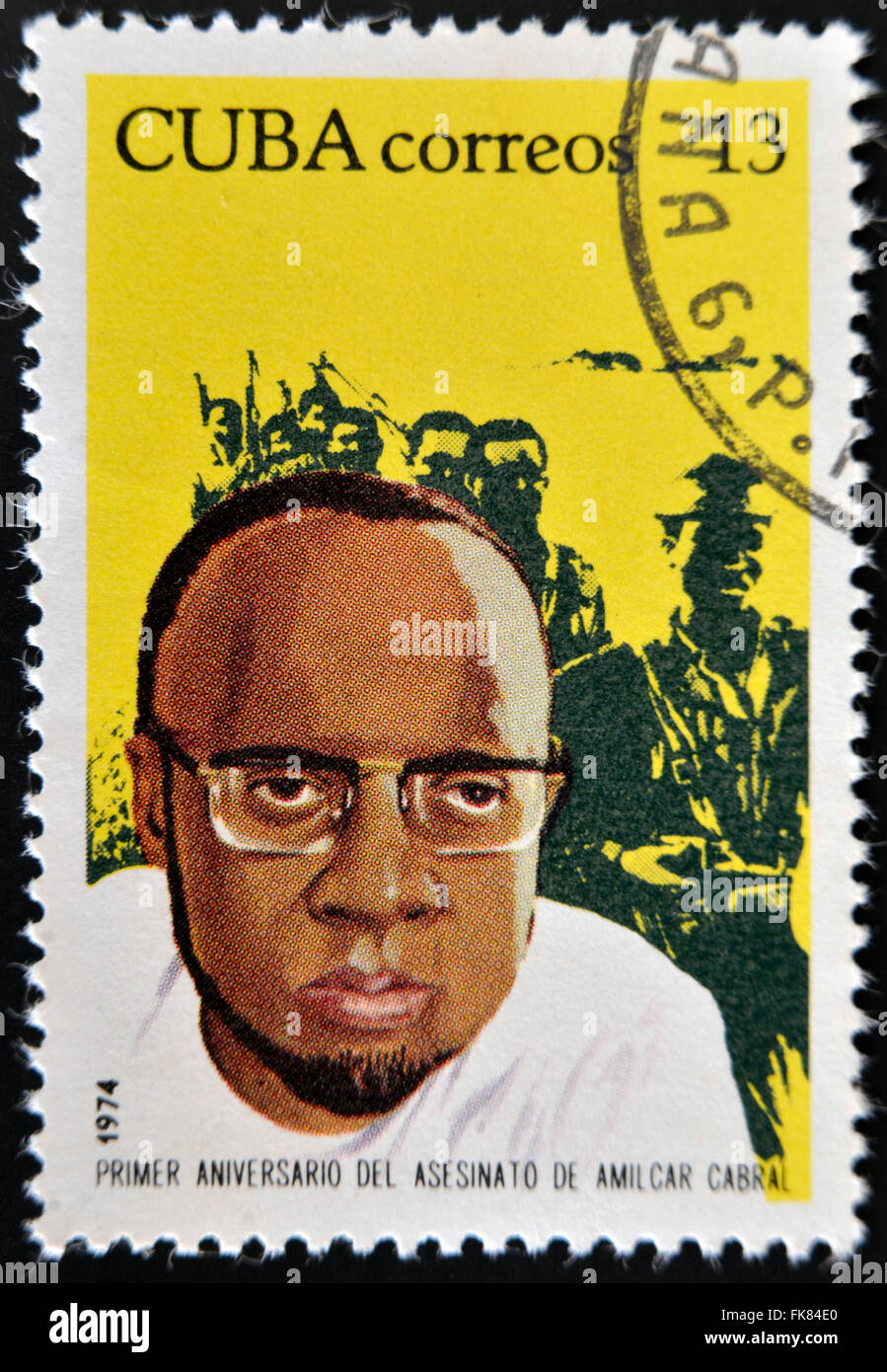 CUBA - circa 1974 : timbre imprimé en Cuba montre portrait d'Amilcar Cabral (Guinée-Bissau), combattant de la liberté, vers 1974 Banque D'Images