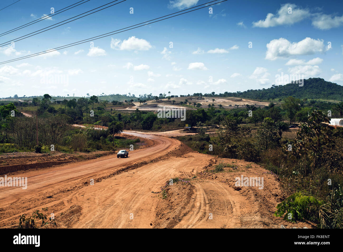 L'autoroute BR-230 région Transamazon dans la municipalité d'Altamira - 58 km Banque D'Images