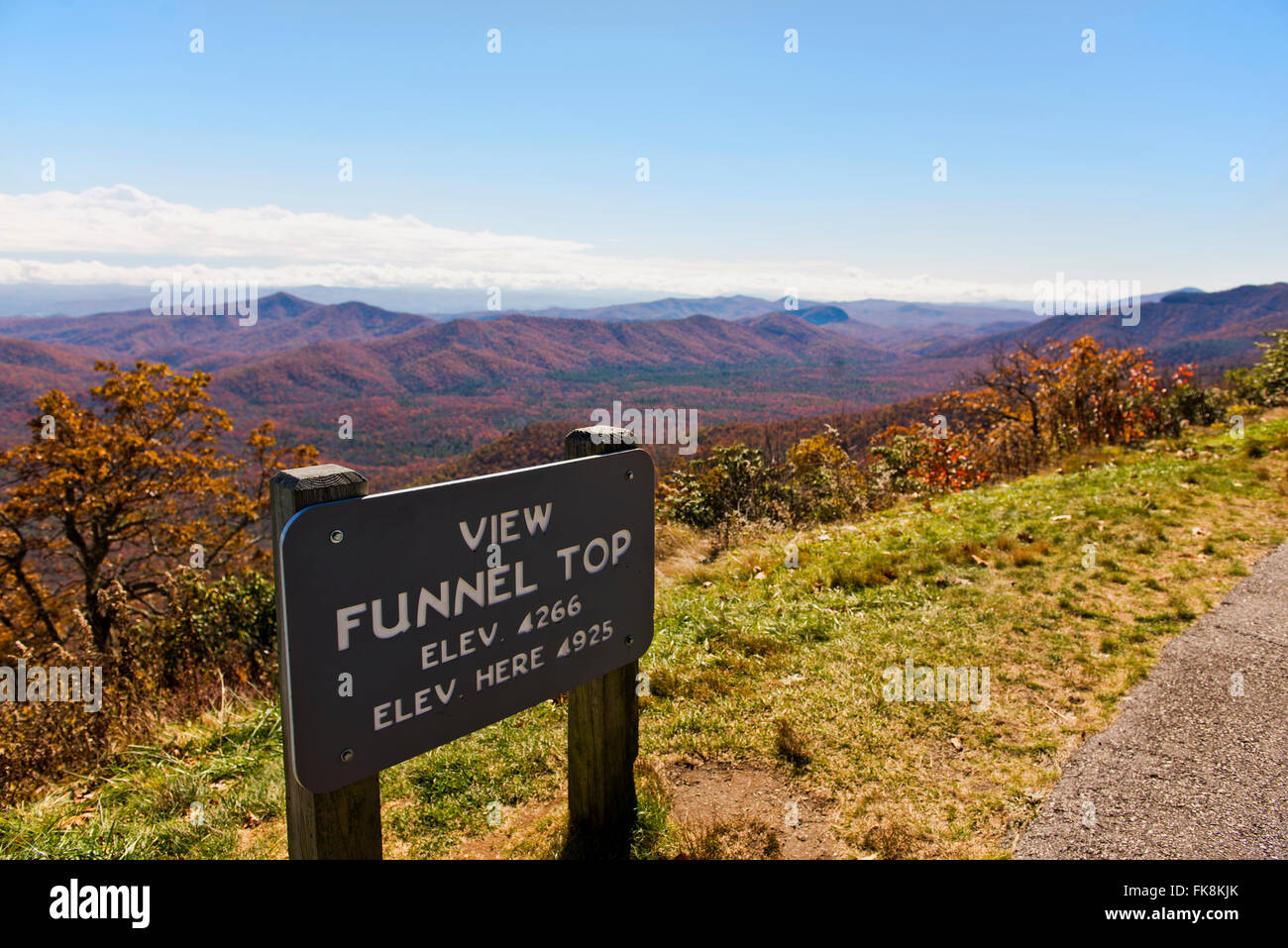 Haut de l'entonnoir sur le Blue Ridge Parkway en Caroline du Nord Banque D'Images
