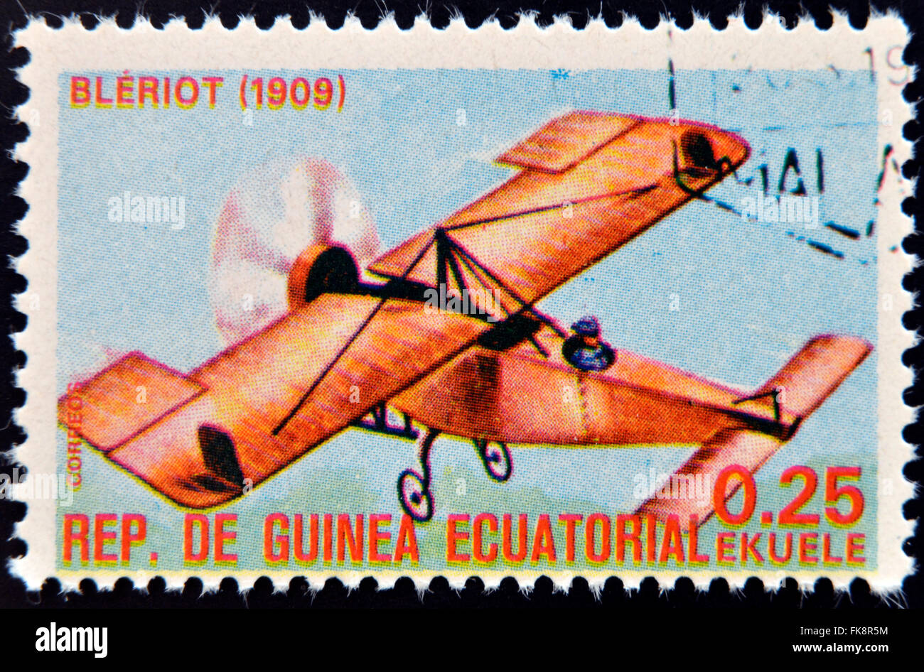 Guinée Équatoriale - circa 1974 : timbre imprimé en Guinée dédié à l'histoire de l'aviation présente Blériot XI, 1909, vers 1974 Banque D'Images