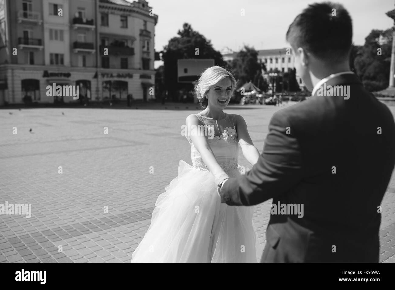 Jeune couple de mariage Banque D'Images