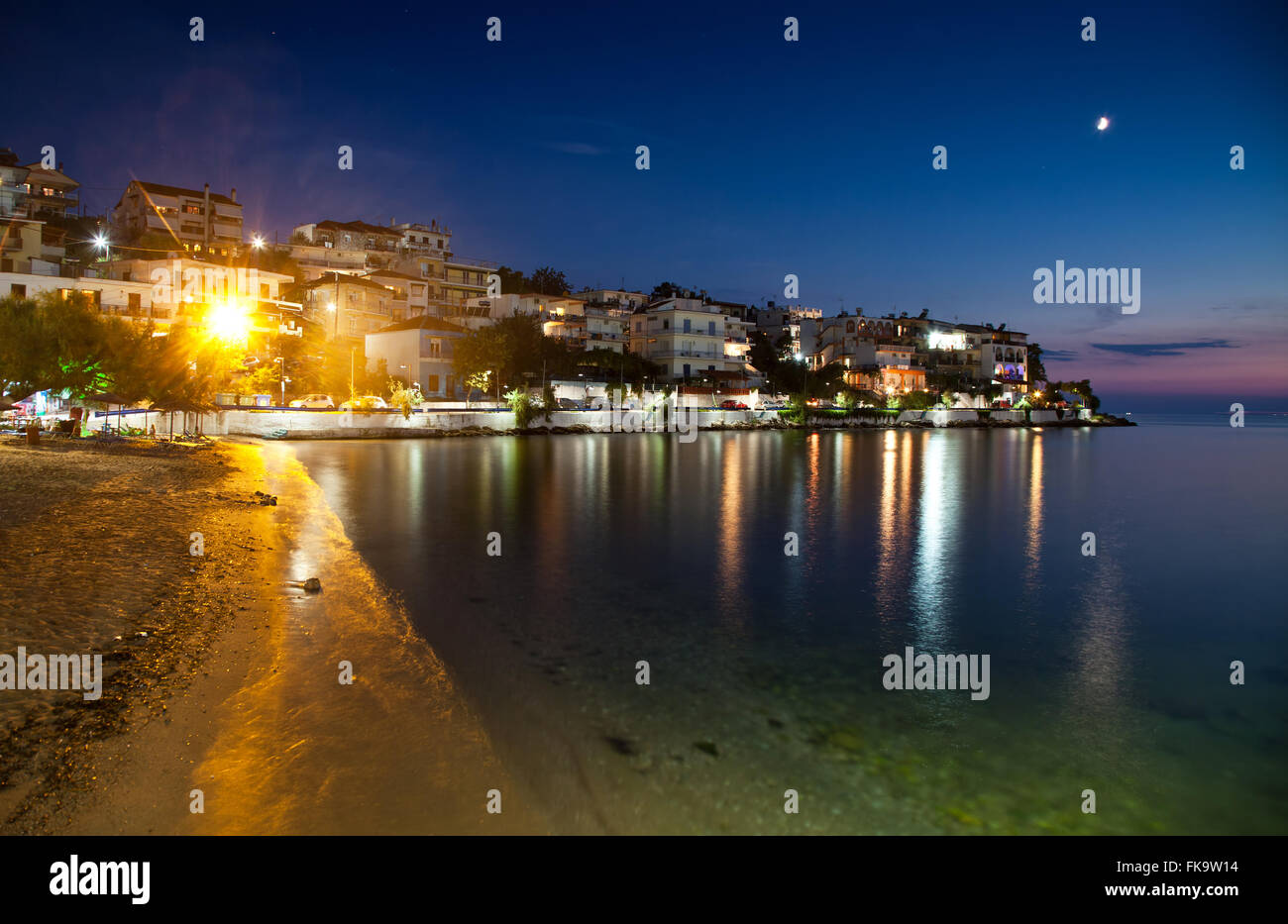 Village de Skala Marion par nuit, l'île de Thassos, Grèce Banque D'Images