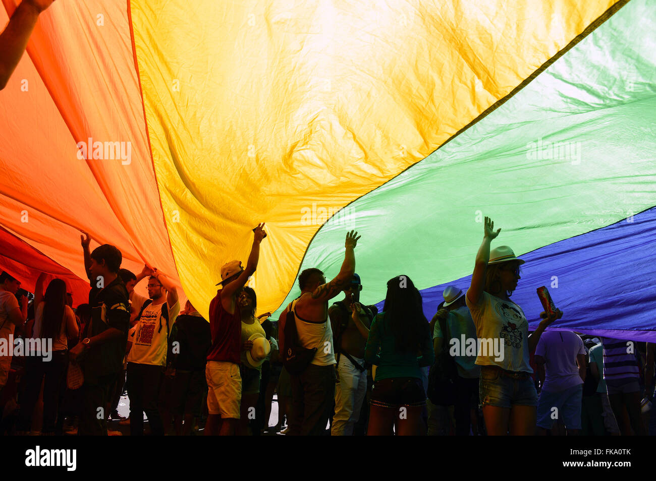 Les participants de la 18e, Â º parade Gay de Sao Paulo dans l'Avenida Paulista Banque D'Images