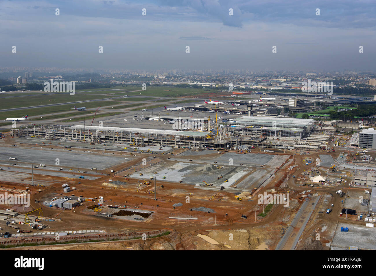 Vue aérienne de l'expansion de la Sao Paulo / l'Aéroport International de Guarulhos Banque D'Images