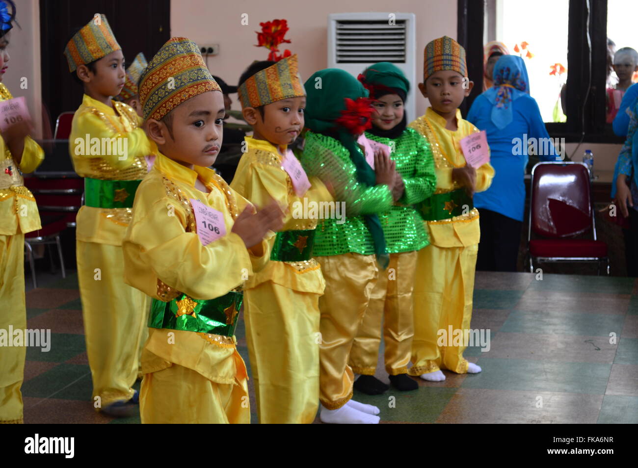 La danse et le chant kids contest à Jakarta, Indonésie Banque D'Images