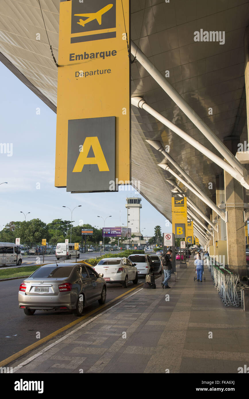 Façade de l'Aéroport International de Belém / Val-de-Cans - Julio Cezar Ribeiro Banque D'Images