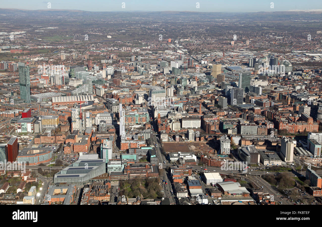 Vue aérienne du centre-ville de Manchester, UK nord à l'horizon Banque D'Images