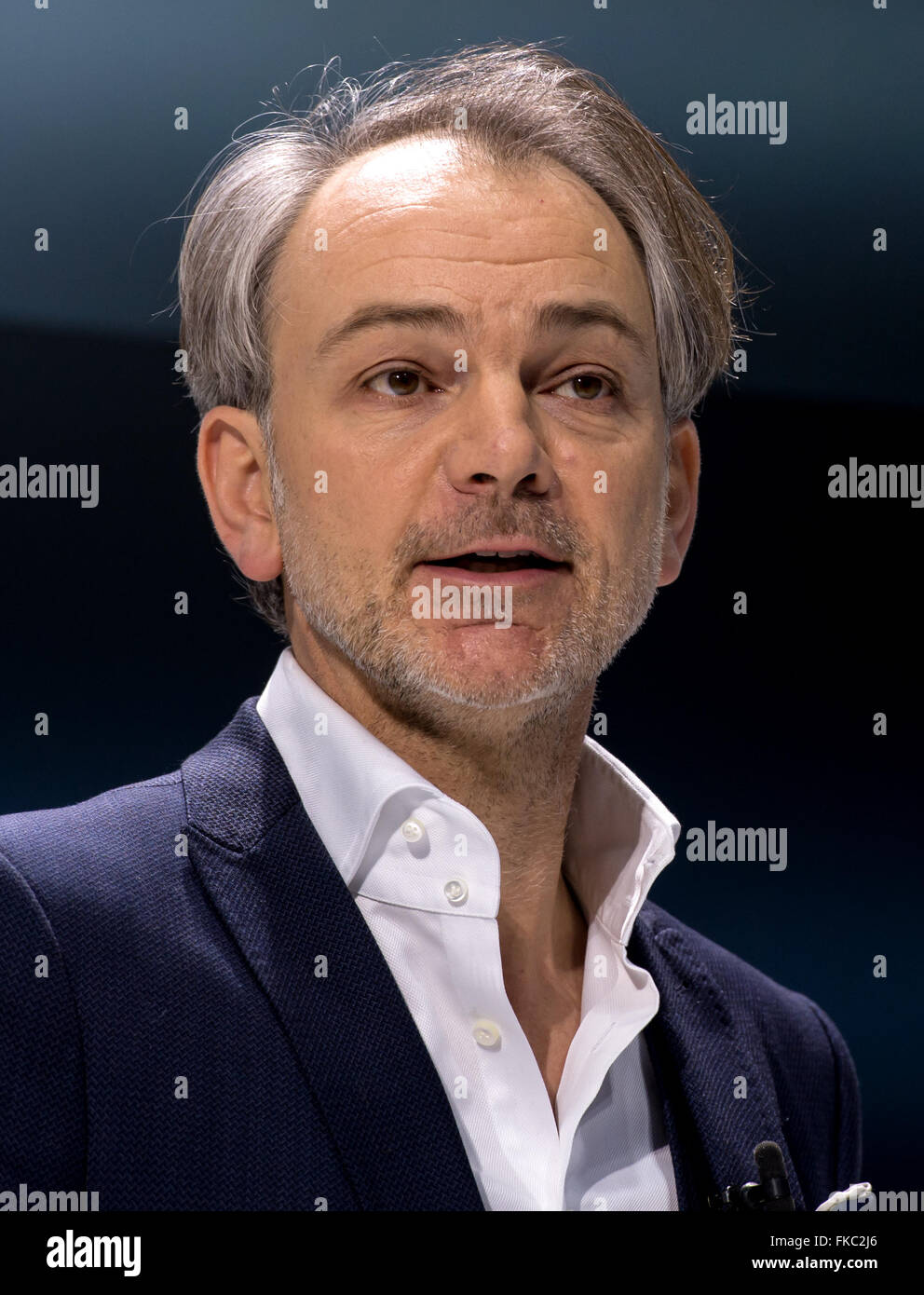 Munich, Allemagne. 07Th Mar, 2016. Designer en chef de BMW Adrian Van Hooydonk assiste à une conférence de presse à Munich, Allemagne, 07 mars 2016. La Bayerische Flugzeugwerke (lit. Aéronefs bavarois Works) a été fondée le 07 mars 1916, qui ont été plus tard renommé Bayerische Motoren Werke (BMW, allumé. Moteur bavarois travaille). Photo : SVEN HOPPE/dpa/Alamy Live News Banque D'Images