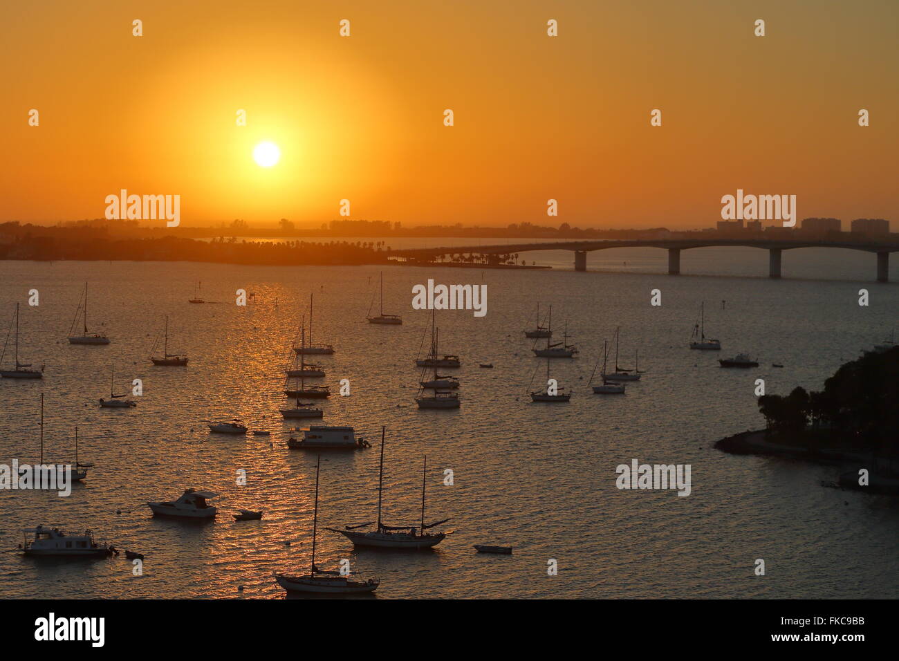 Coucher de soleil sur la baie de Sarasota, Floride, USA Banque D'Images