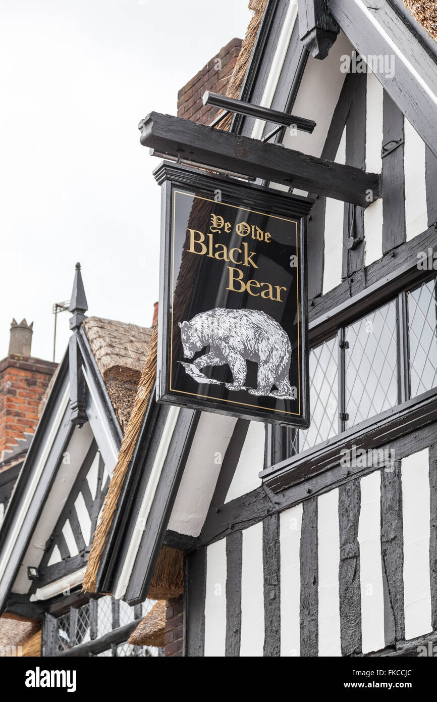 L'ours noir ou Ye Olde Ours noir public house pub ou sur la place du marché à Sandbach Cheshire England UK Banque D'Images