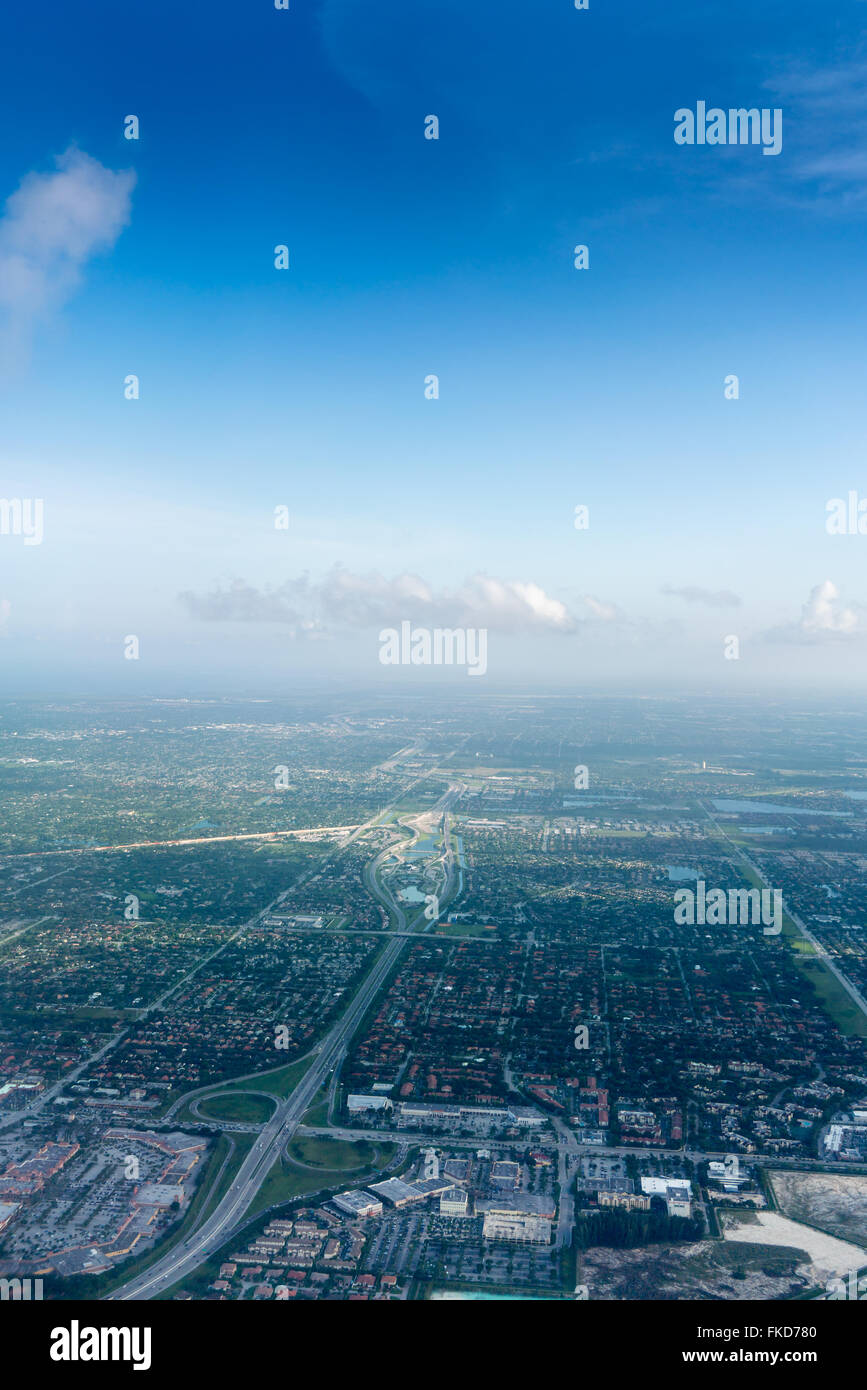 Vue aérienne de la ville contre le ciel, Miami, Floride, USA Banque D'Images