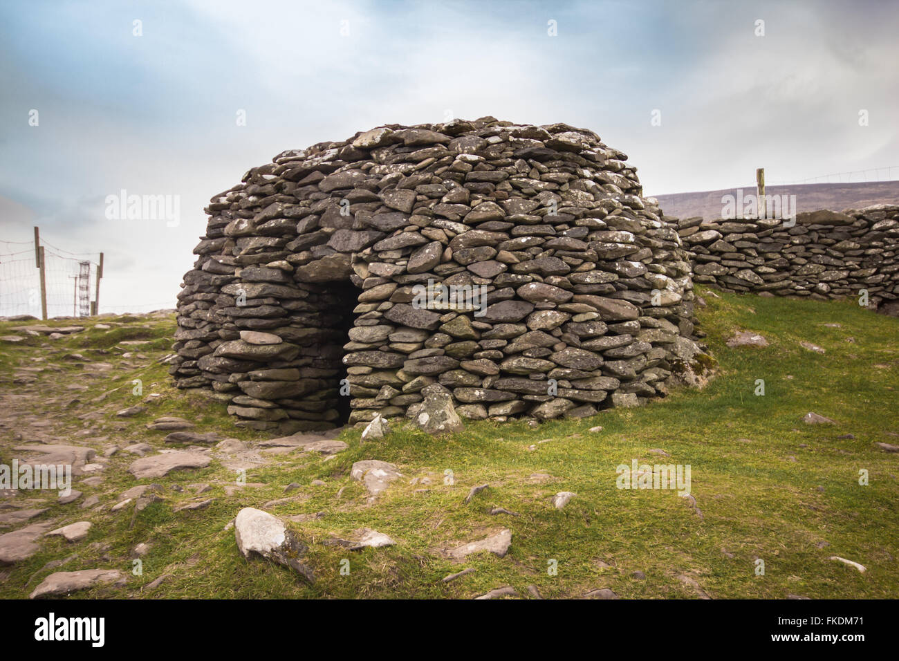 Ruche ancienne hut le long de la péninsule de Dingle, comté de Kerry Banque D'Images