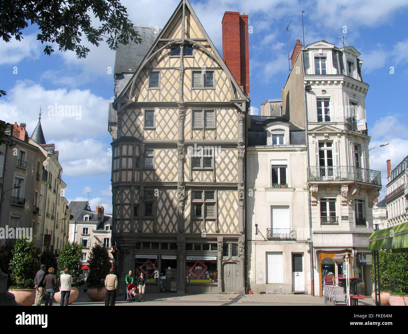 La maison d'Adam, une maison Bois à Angers Photo Stock - Alamy