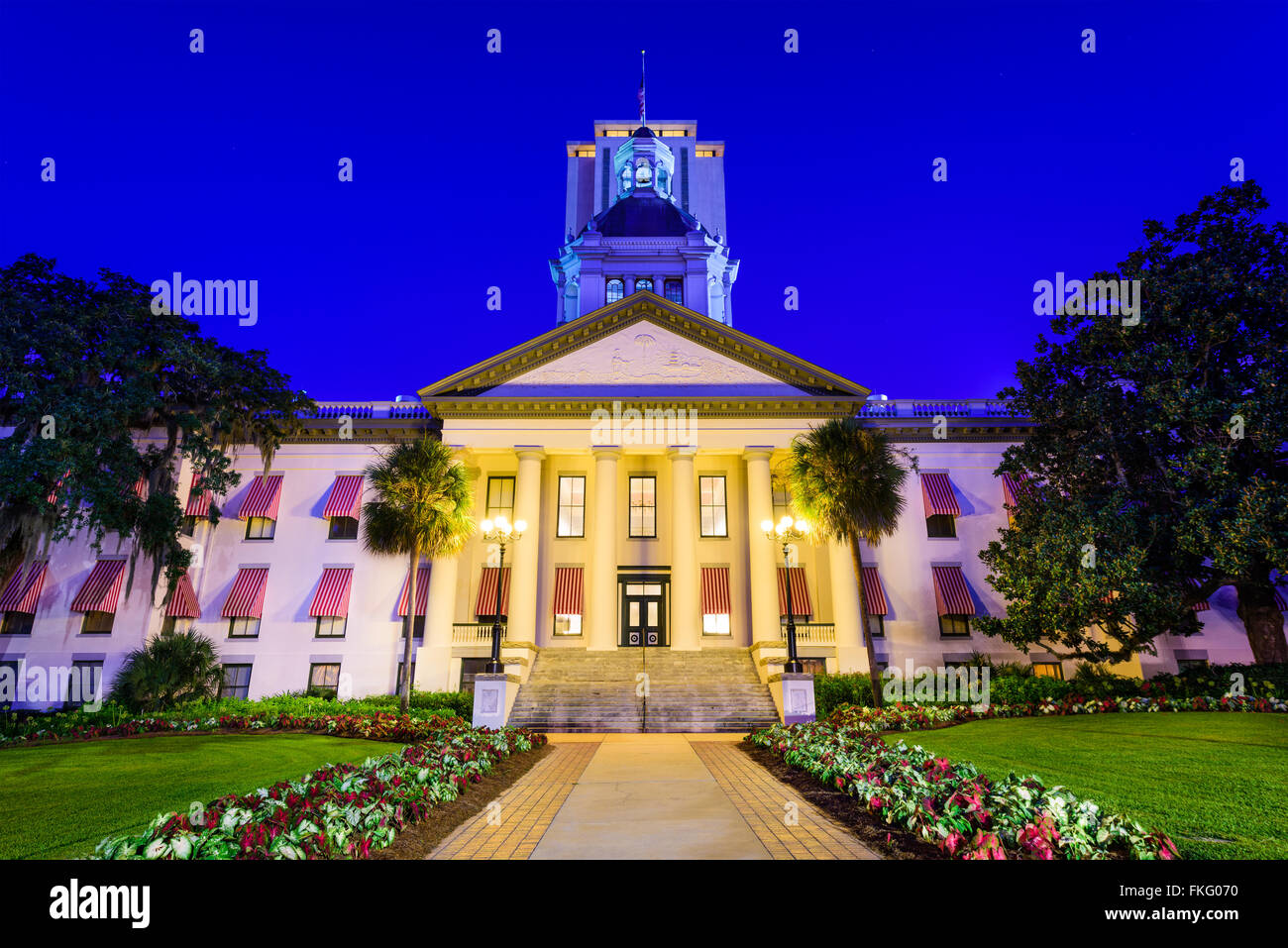 Tallahassee, Floride, USA à l'old et new Capitol Building. Banque D'Images