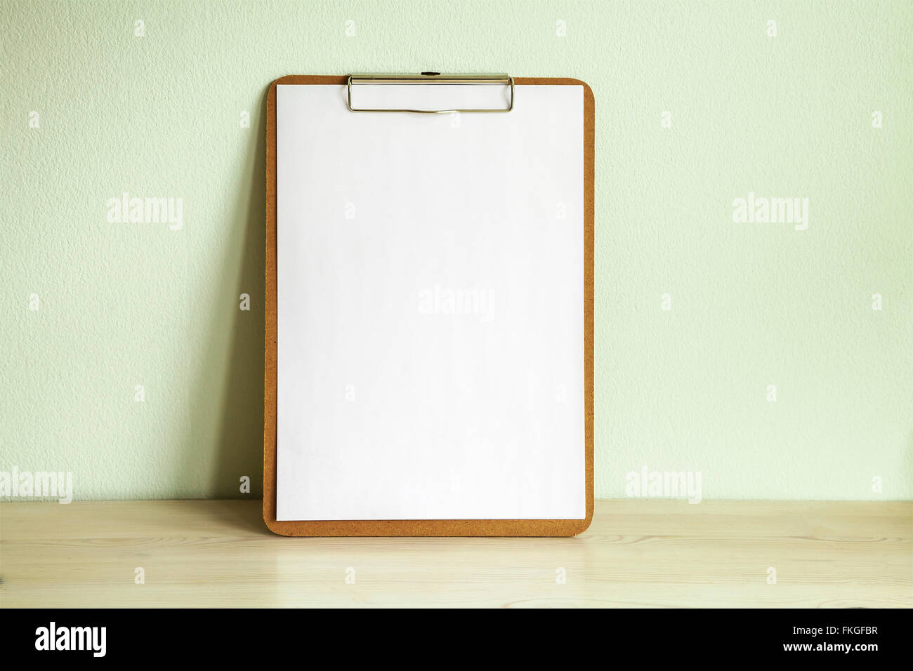 Image d'une maquette de presse-papiers vide prêt. Banque D'Images