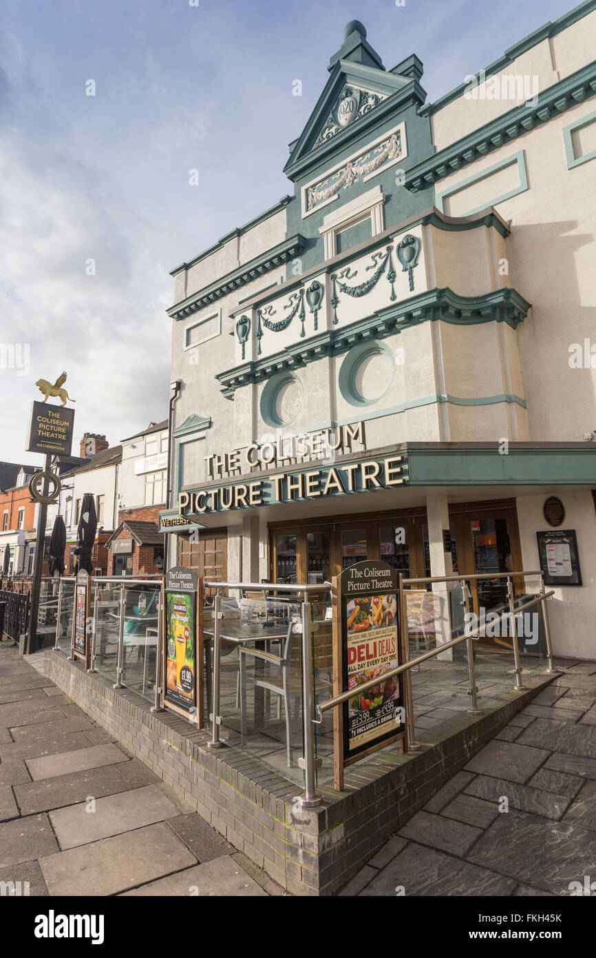 Le Coliseum Pub Wetherspoons Grimsby Lincolnshire England UK Banque D'Images