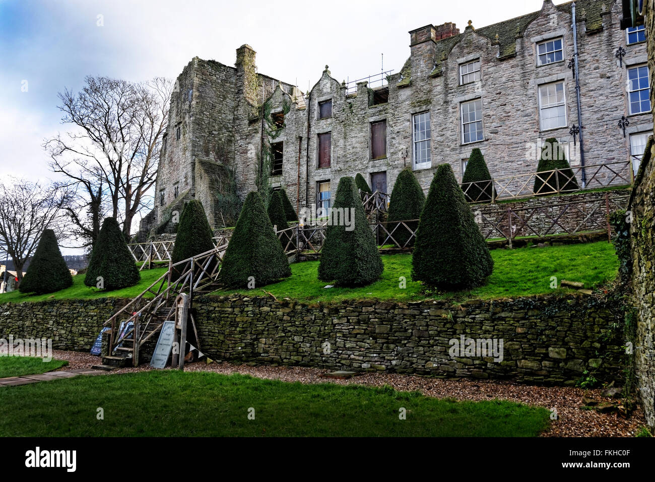 Hay-on-Wye (Y Gelli Gandryll ou Y Gelli en gallois) ou 'Foin', est une petite ville de marché en Brecknockshire, maintenant Powys, au Pays de Galles. Banque D'Images