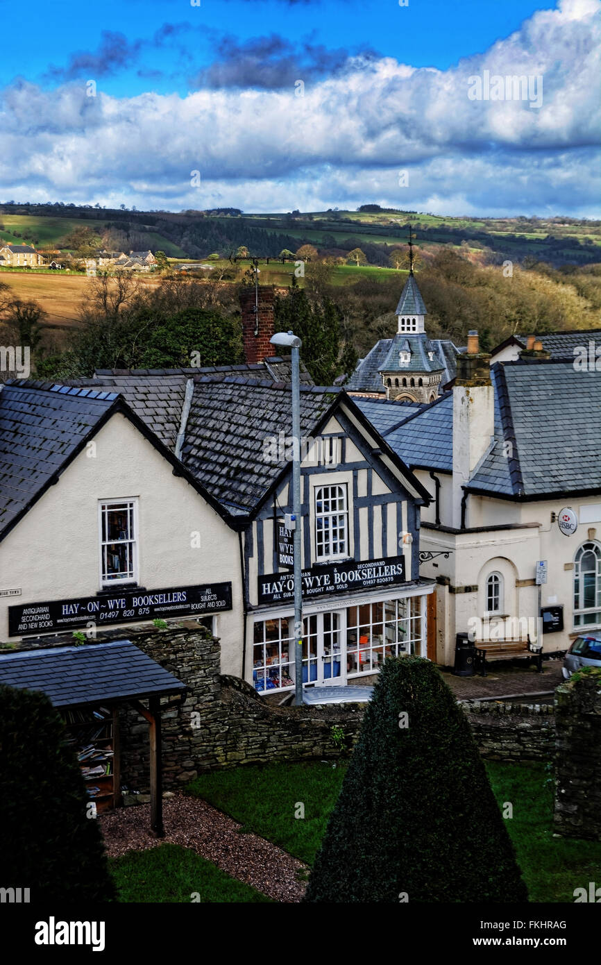 Hay-on-Wye (Y Gelli Gandryll ou Y Gelli en gallois) ou 'Foin', est une petite ville de marché en Brecknockshire, maintenant Powys, au Pays de Galles. Banque D'Images