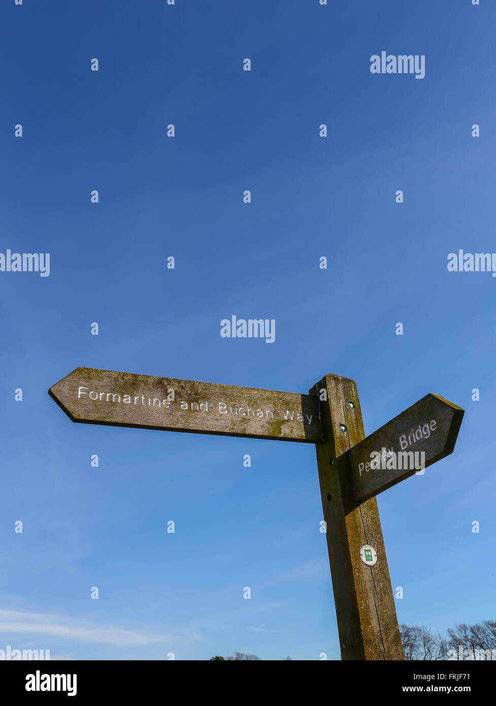 Signe pour Formartine et Buchan way, un sentier pédestre et cycliste sur une ancienne ligne de chemin de fer dans l'Aberdeenshire, Ecosse, Royaume-Uni Banque D'Images