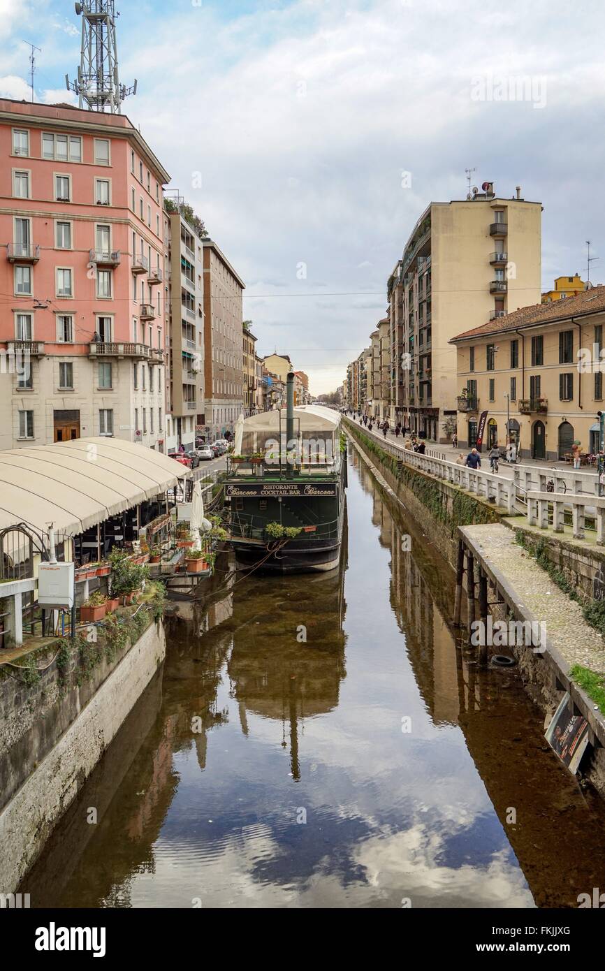 Italie : vue sur le Naviglio Pavese (Canal) de Milan. Photo de 03. Mars 2016. Banque D'Images
