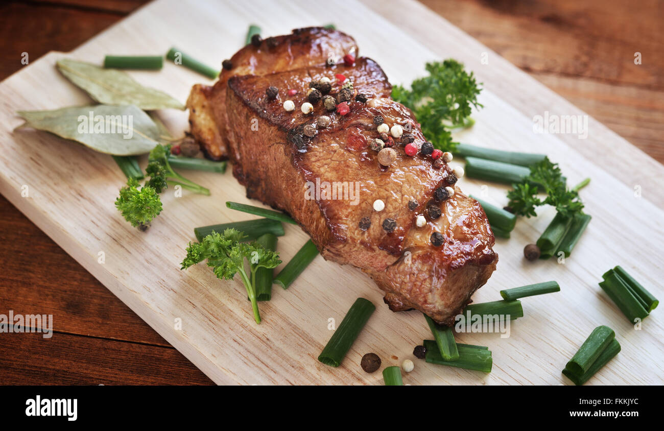 Gros plan de steak de boeuf grillé Banque D'Images