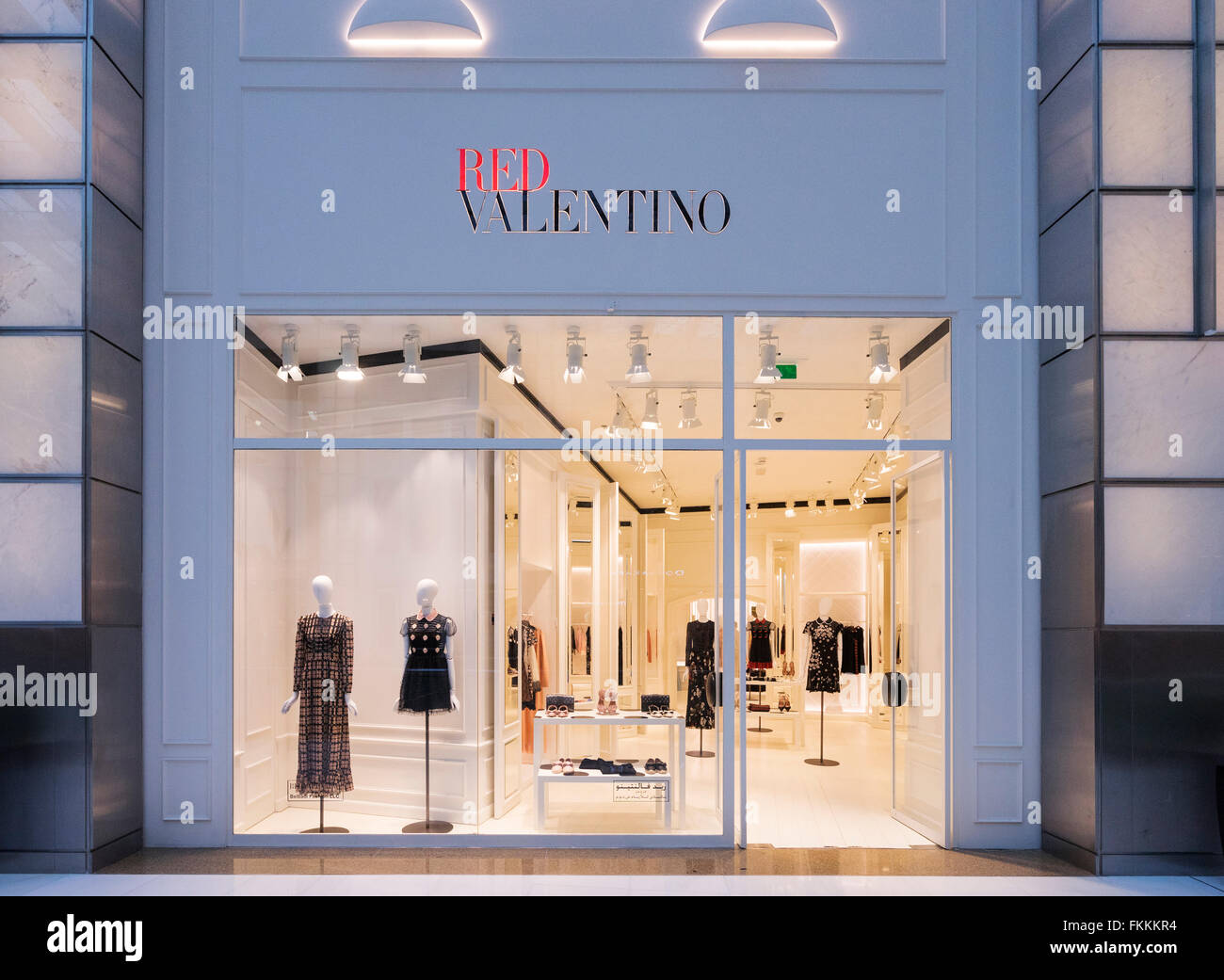 Valentino shop Banque de photographies et d'images à haute résolution -  Alamy